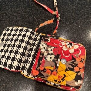 Floral Quilted Wristlet